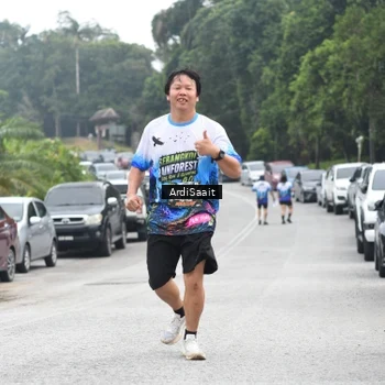 Runner Photo 8366672