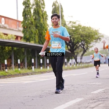 Runner Photo 8366674