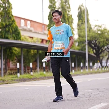 Runner Photo 8366688