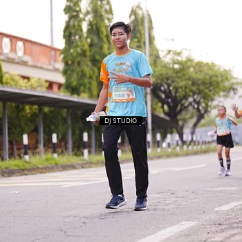 Runner Photo 8366689