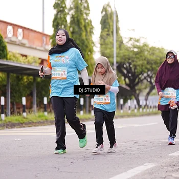 Runner Photo 8366731