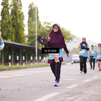 Runner Photo 8366734
