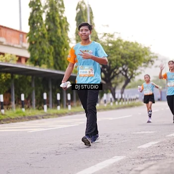 Runner Photo 8366738