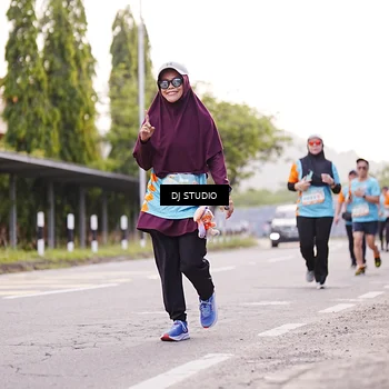 Runner Photo 8366746