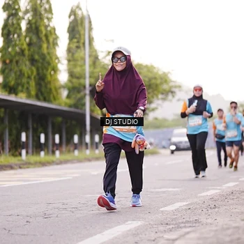Runner Photo 8366751