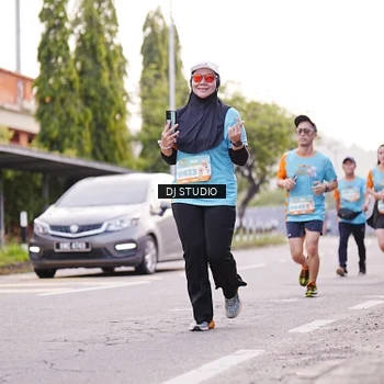 Runner Photo 8366753