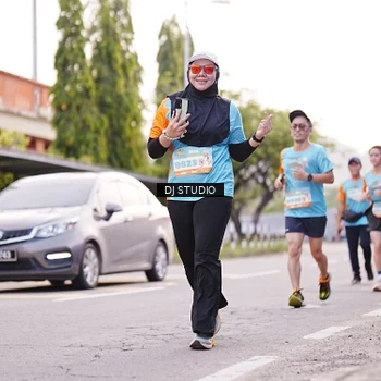 Runner Photo 8366754