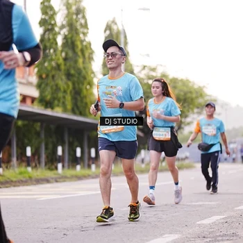 Runner Photo 8366760