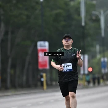 Runner Photo 8366774