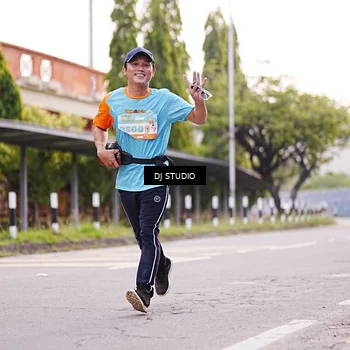 Runner Photo 8366779
