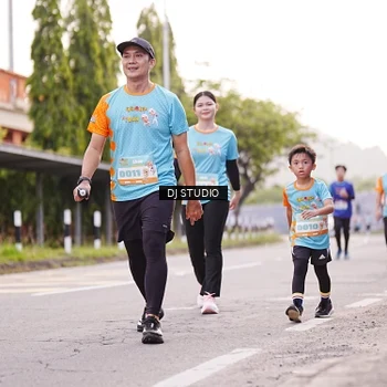 Runner Photo 8366790