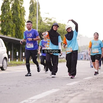 Runner Photo 8366816