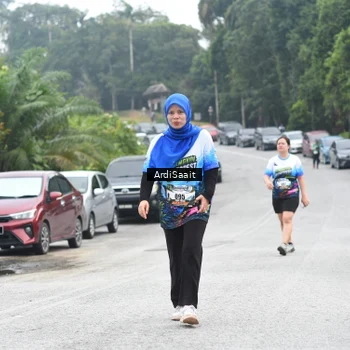 Runner Photo 8366872