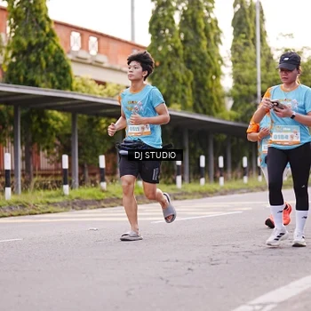 Runner Photo 8366930