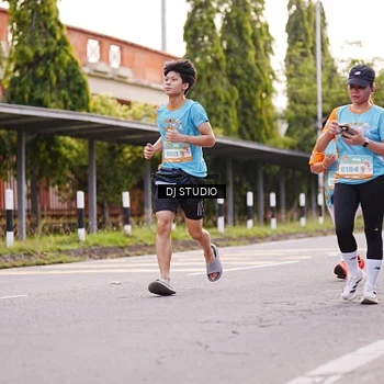 Runner Photo 8366935