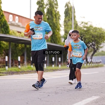 Runner Photo 8366977