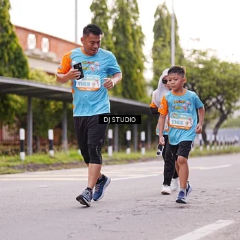Runner Photo 8366978