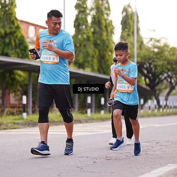 Runner Photo 8366996
