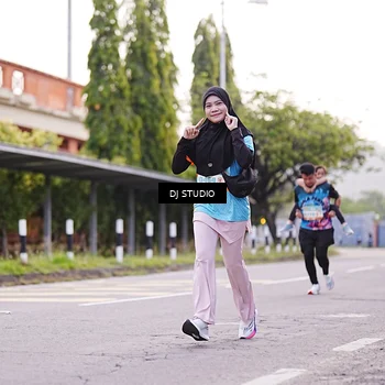 Runner Photo 8367072
