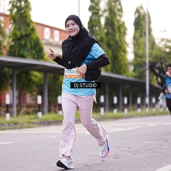 Runner Photo 8367098