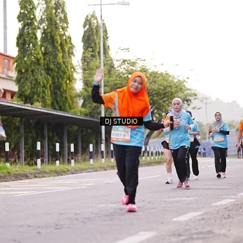 Runner Photo 8367112