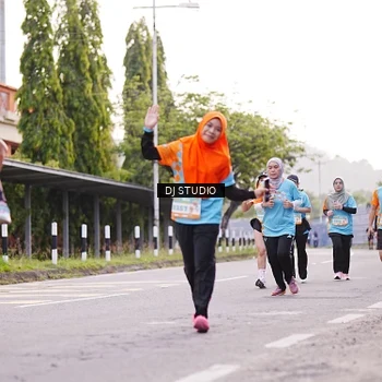 Runner Photo 8367113