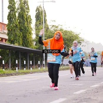 Runner Photo 8367118