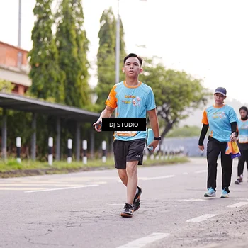 Runner Photo 8367215