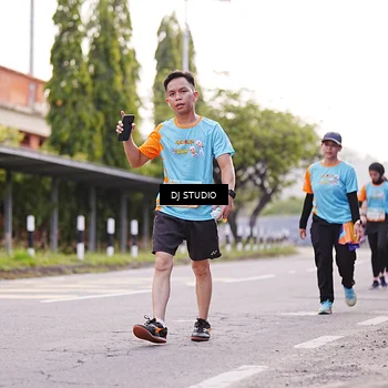Runner Photo 8367220