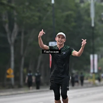 Runner Photo 8367236