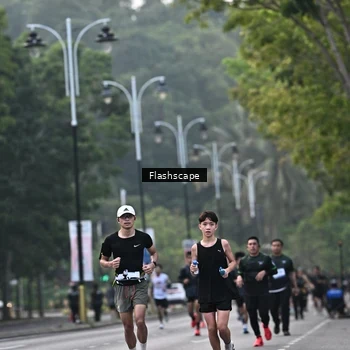 Runner Photo 8367244