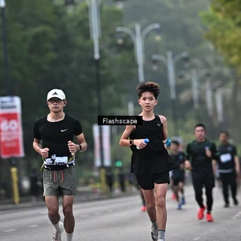 Runner Photo 8367248