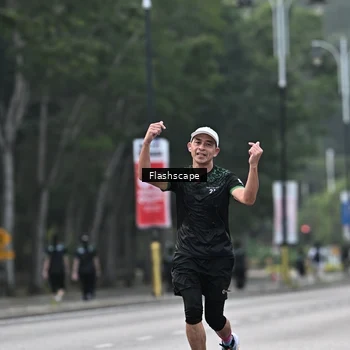 Runner Photo 8367249