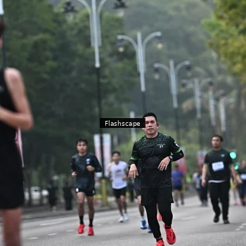 Runner Photo 8367273