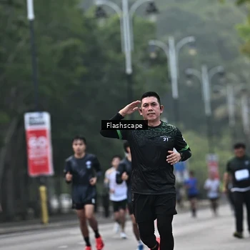 Runner Photo 8367288