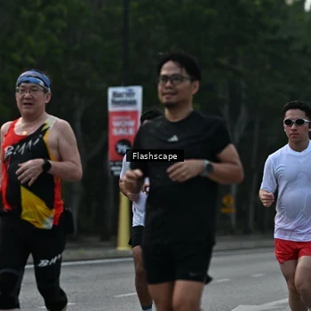Runner Photo 8367372