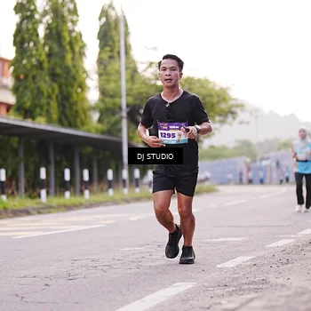 Runner Photo 8367400