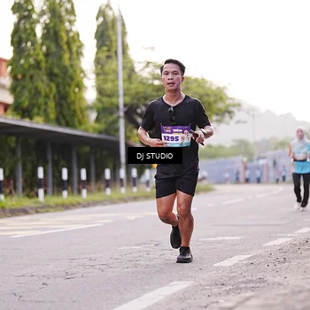 Runner Photo 8367429