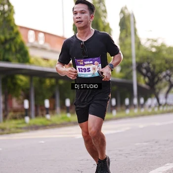 Runner Photo 8367437