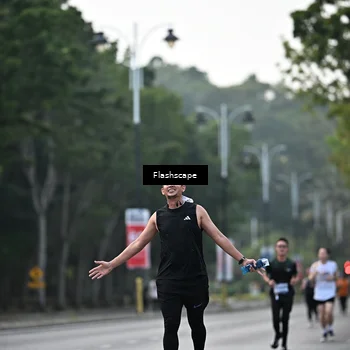 Runner Photo 8368071