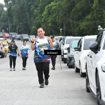 Runner Photo 8368100