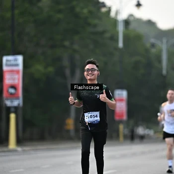 Runner Photo 8368125
