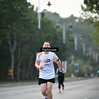 Runner Photo 8368156