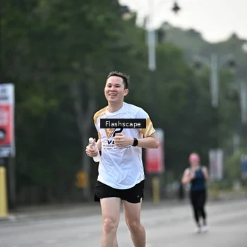 Runner Photo 8368168