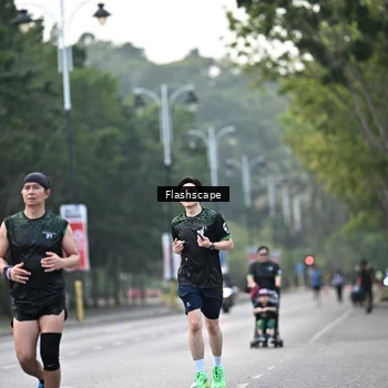 Runner Photo 8368434