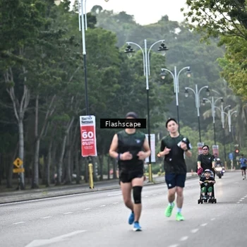 Runner Photo 8368435