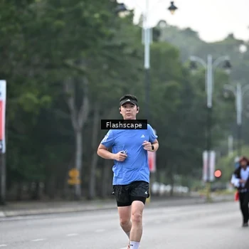 Runner Photo 8368499