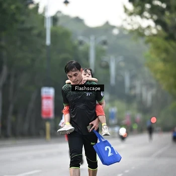 Runner Photo 8368538