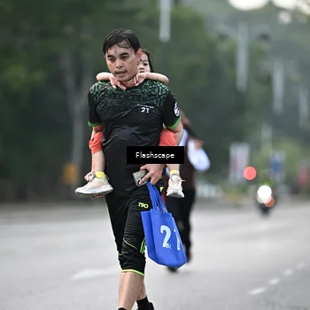 Runner Photo 8368548