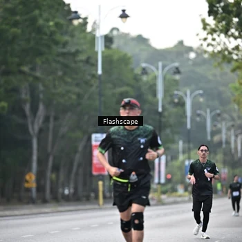 Runner Photo 8368646